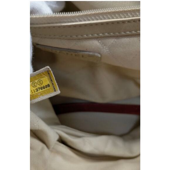 CHANEL 31 Rue Cambon Red Leather Handbag EUC - Picture 6 of 8